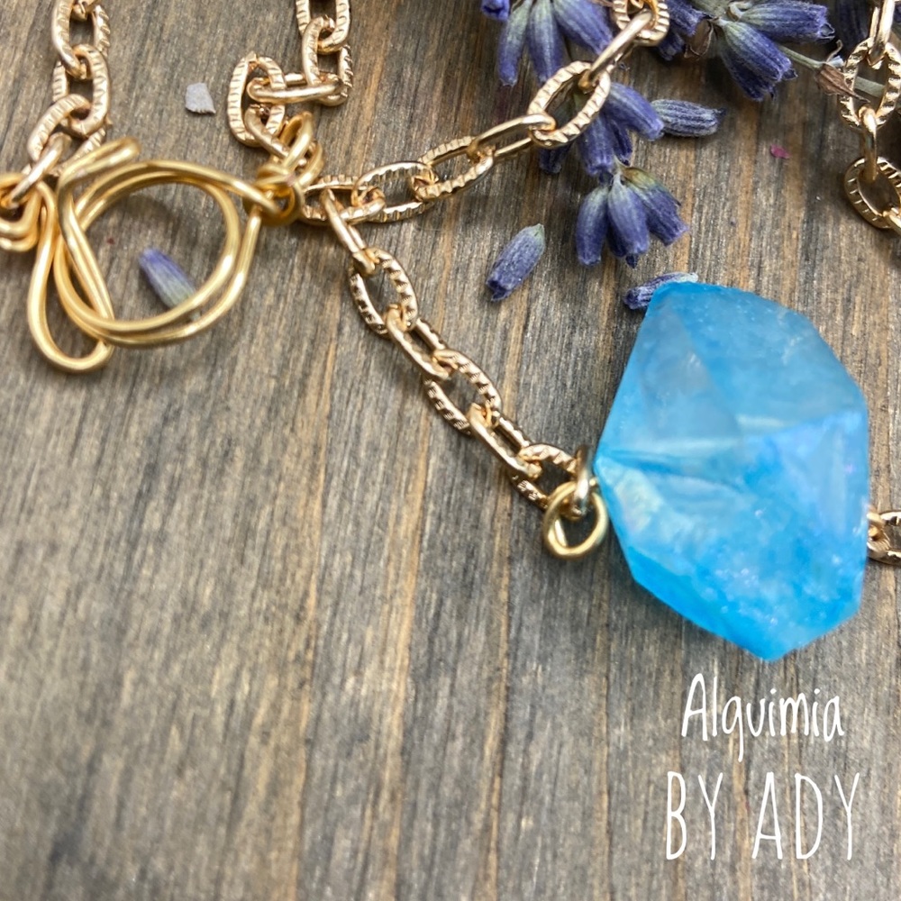 Raw blue Aura Quartz 14k gold gem short necklace - Picture 5 of 7